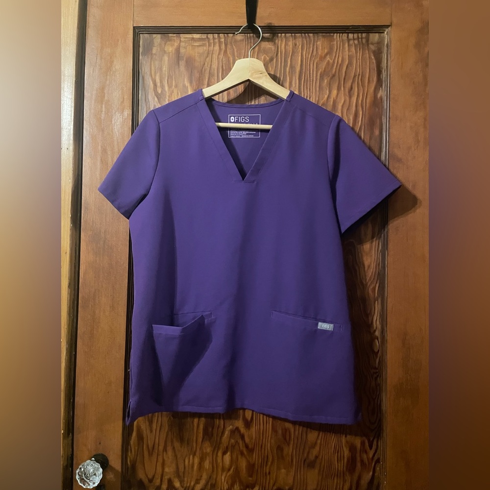 FIGS Casma Scrub Top in Eggplant Size Small